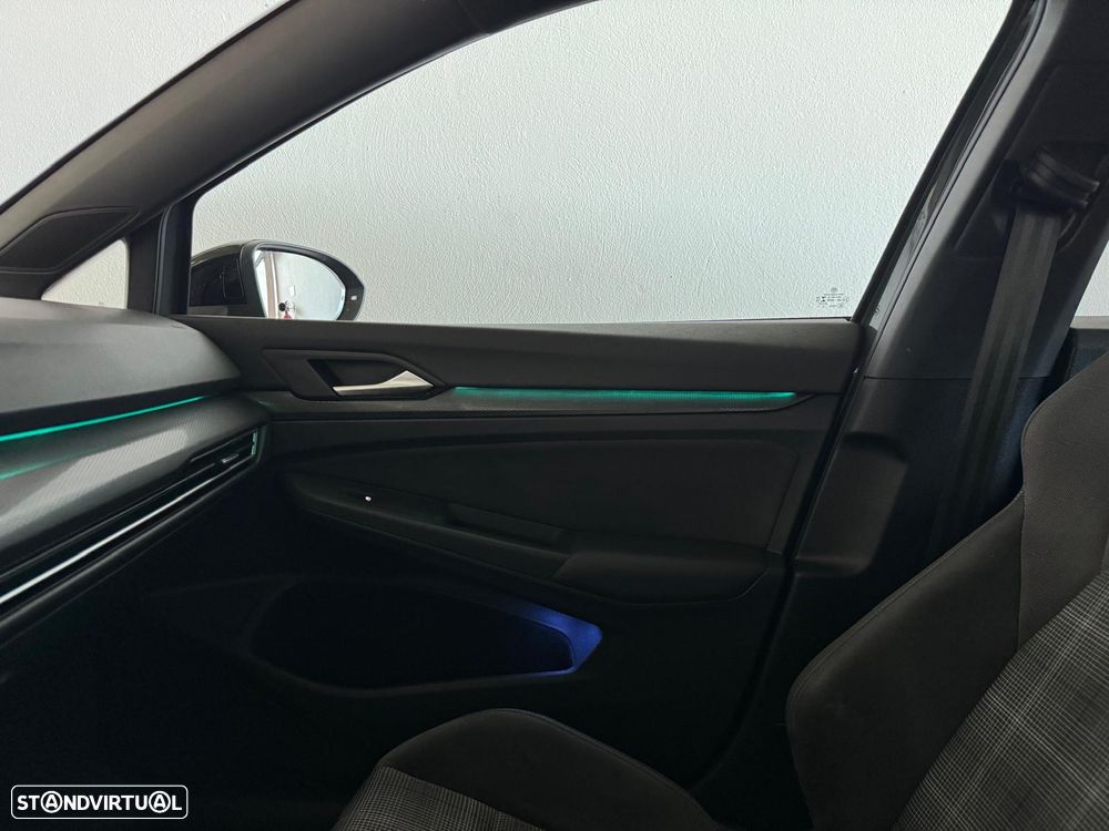 VW Golf 2.0 TDI GTD DSG - 29