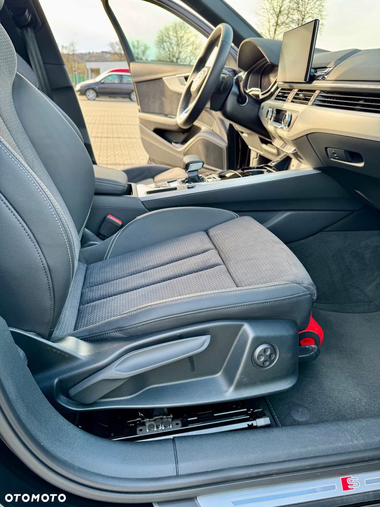 Audi A4 Avant 35 TFSI mHEV Advanced S tronic - 9