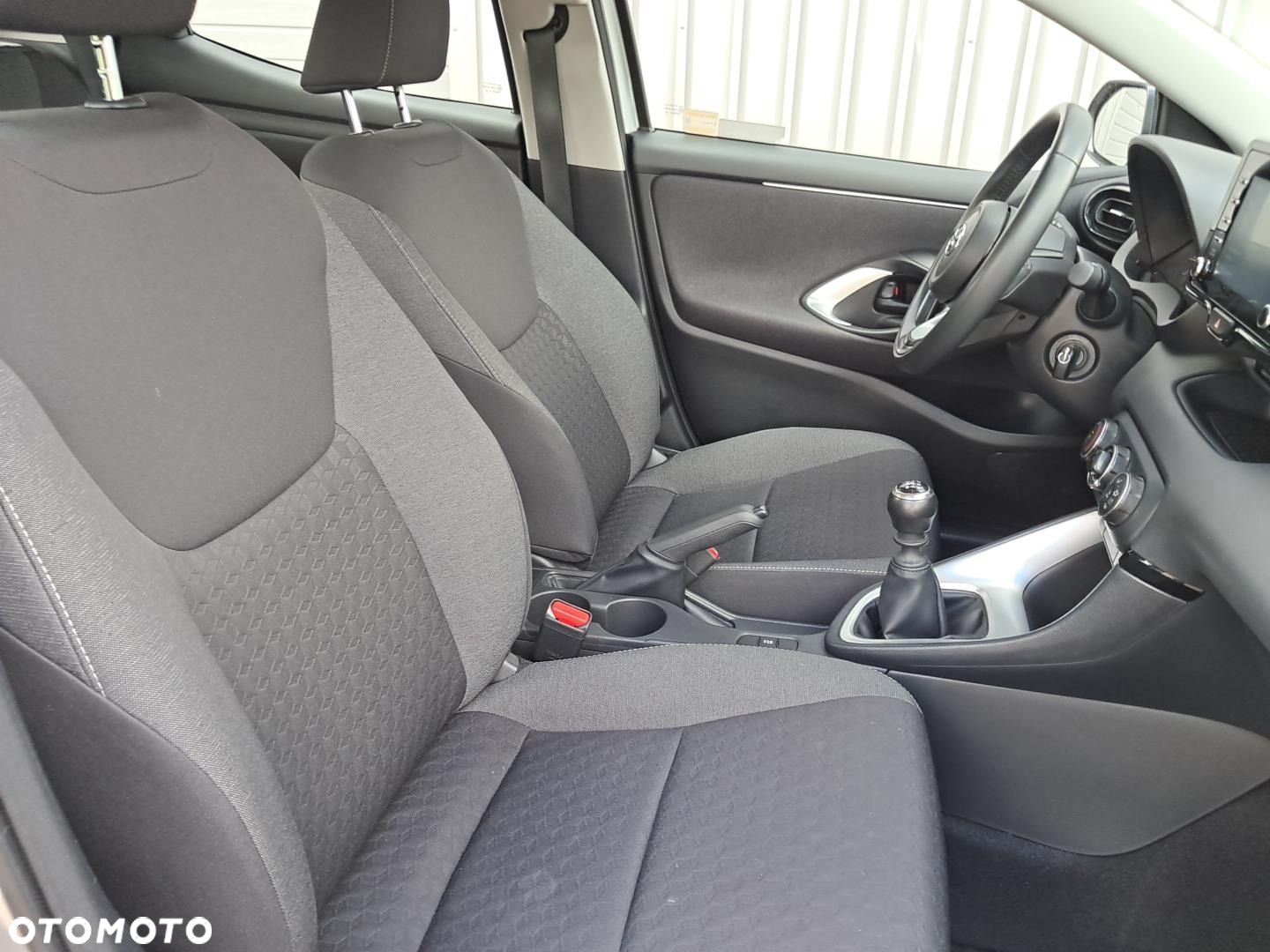 Toyota Yaris - 13