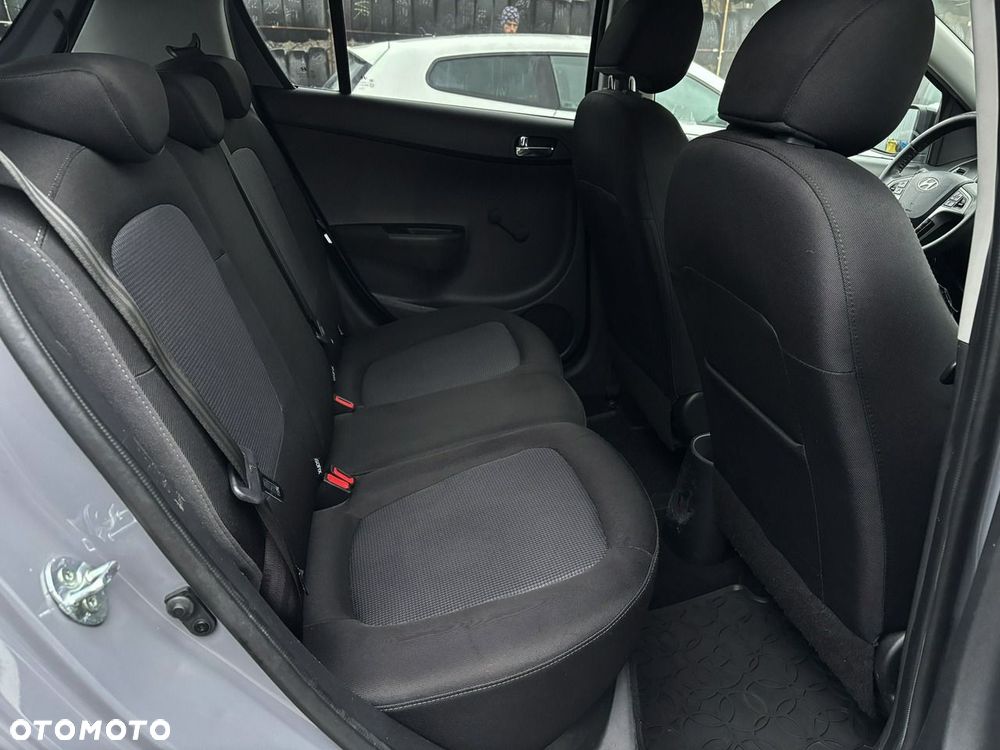 Hyundai i20 1.2 Fifa World Cup Edition - 21