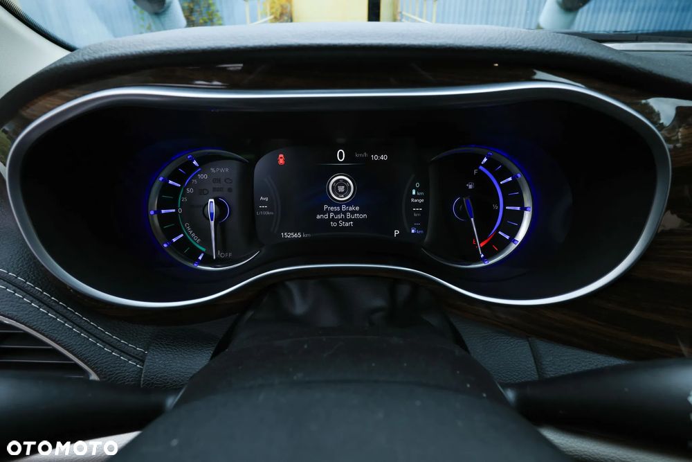 Chrysler Pacifica 2022 photo 3