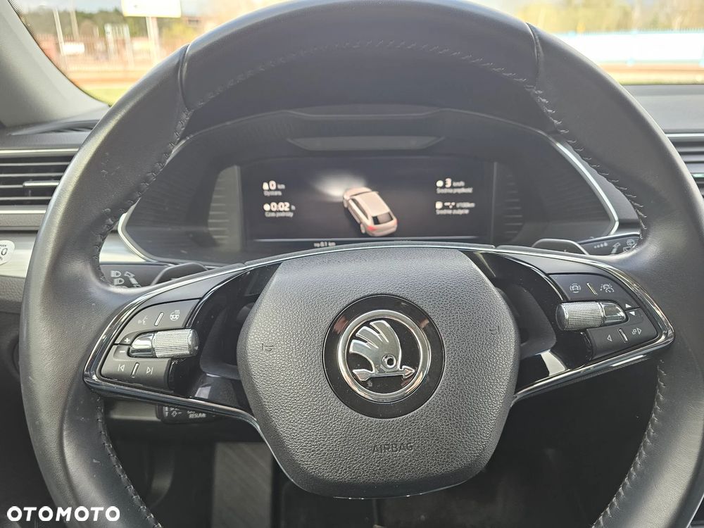 Skoda Superb 2.0 TDI SCR Style DSG - 14