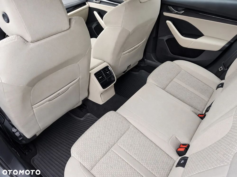 Skoda Octavia 1.5 TSI ACT Style - 30