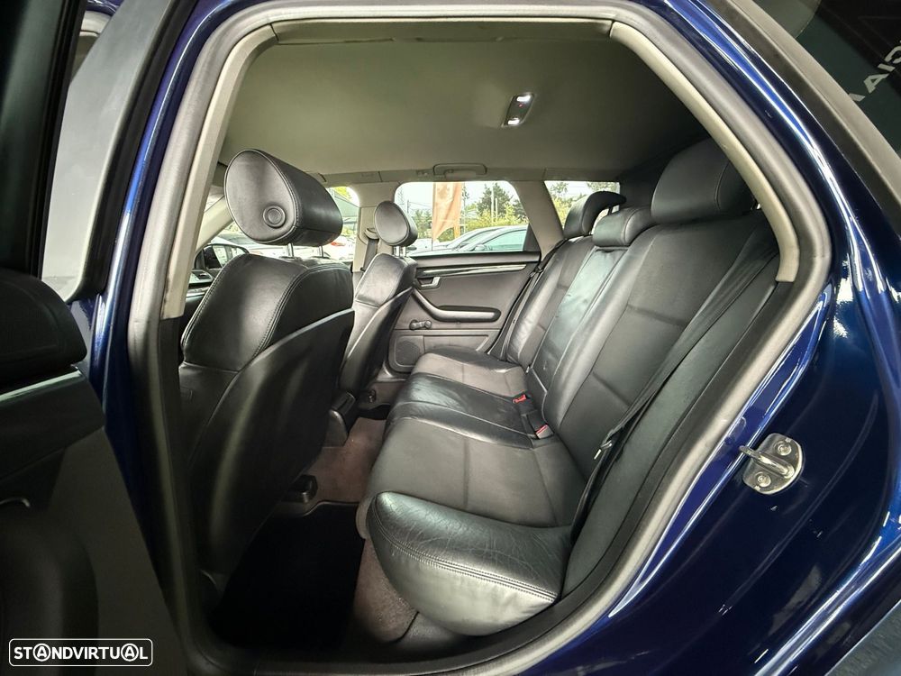 Audi A4 Avant 1.9 TDI m6 S-Line - 7