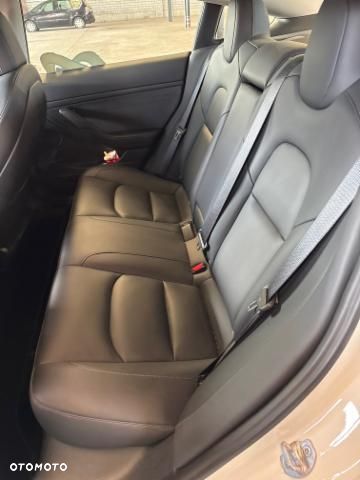 Tesla Model 3 Langstreckenbatterie Allradantrieb Dual Motor - 16