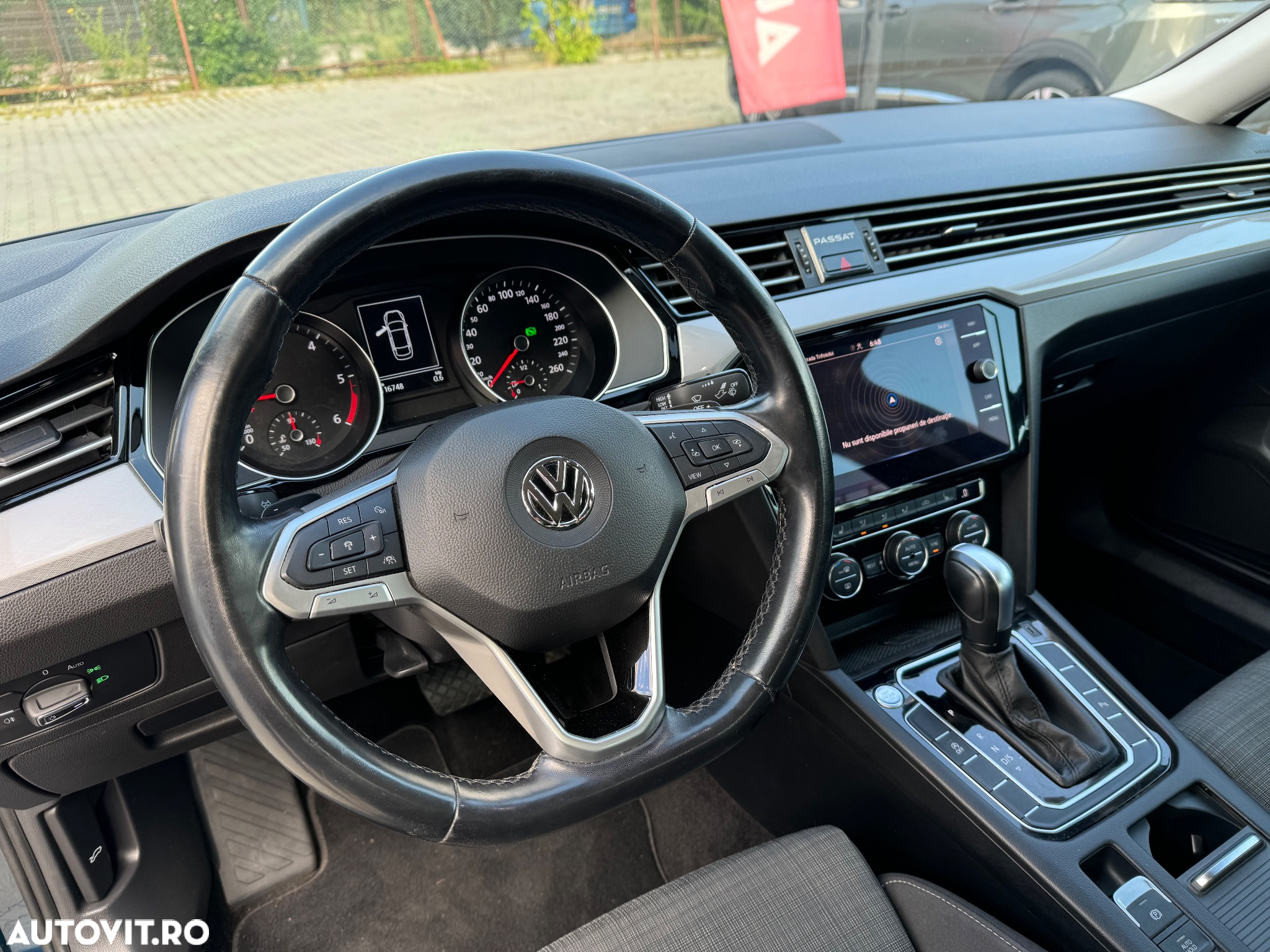 Volkswagen Passat 2.0 TDI DSG Comfortline - 13