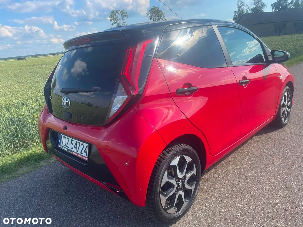Toyota Aygo x.shift x-play connect - 6