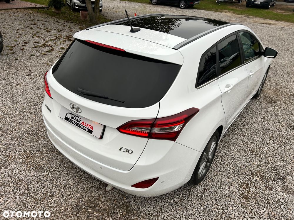 Hyundai i30 1.6 CRDi BlueDrive Premium - 23