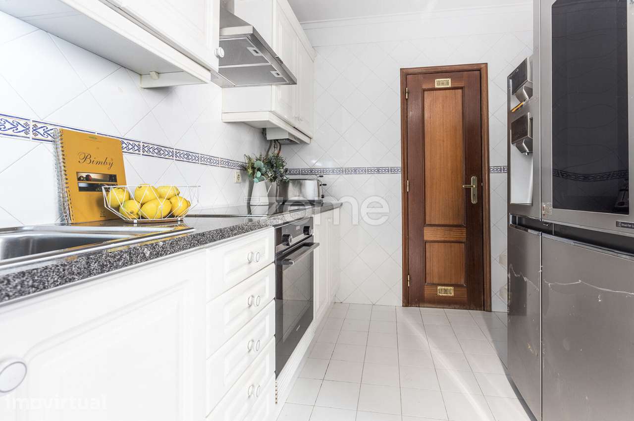 T3 com Garagem | 122m² | Metro a pé | Novo Hospital | Forte Potenci... - Grande imagem: 5/35