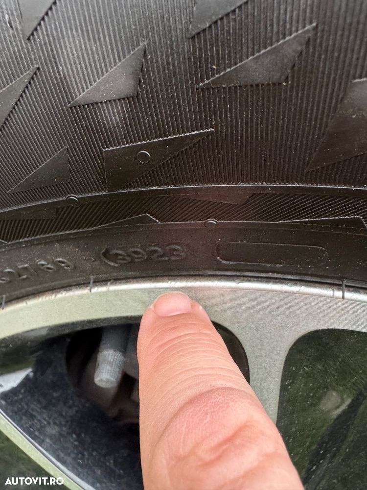 Dacia Duster 1.5 dCi 4x4 Laureate - 8