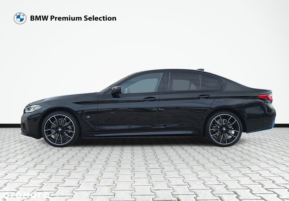 BMW Seria 5 520d xDrive M Sport sport - 2