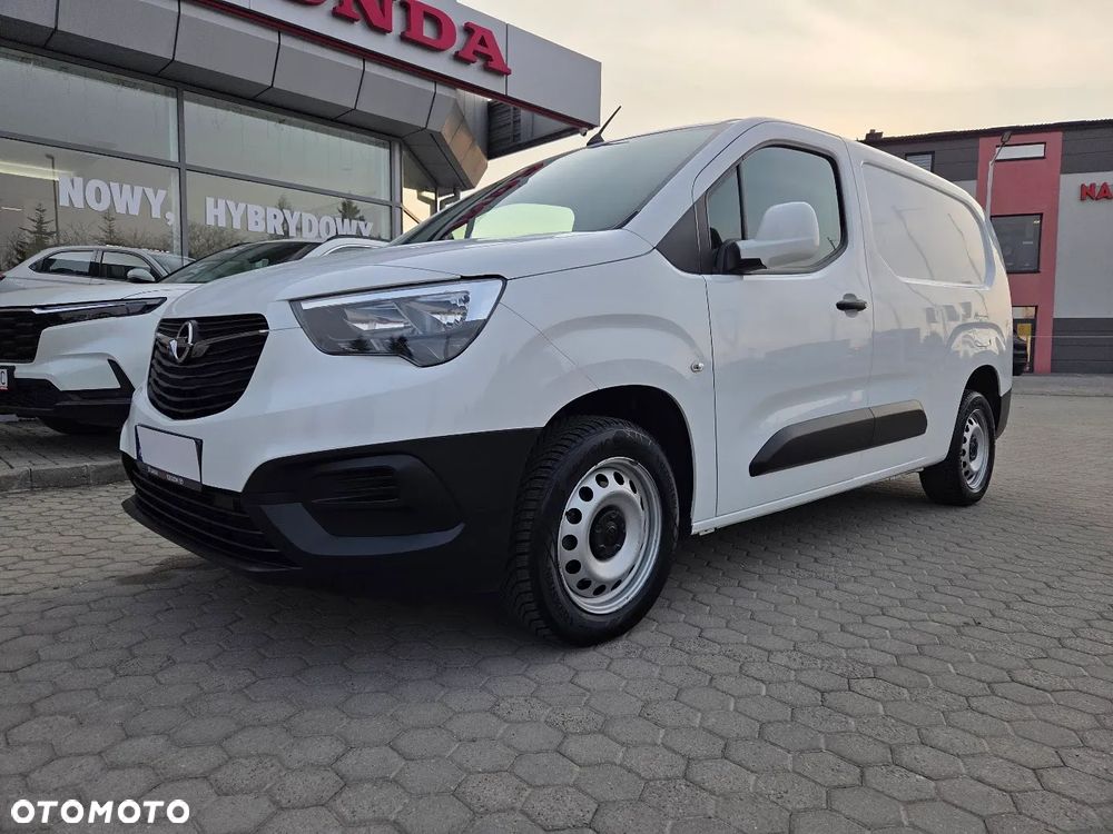 Opel COMBO - 1