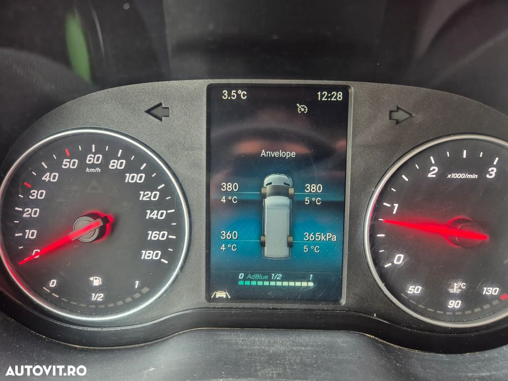 Mercedes-Benz Sprinter - 7