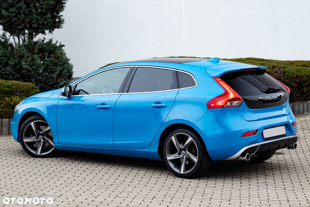 Volvo V40 D4 Geartronic RDesign - 11