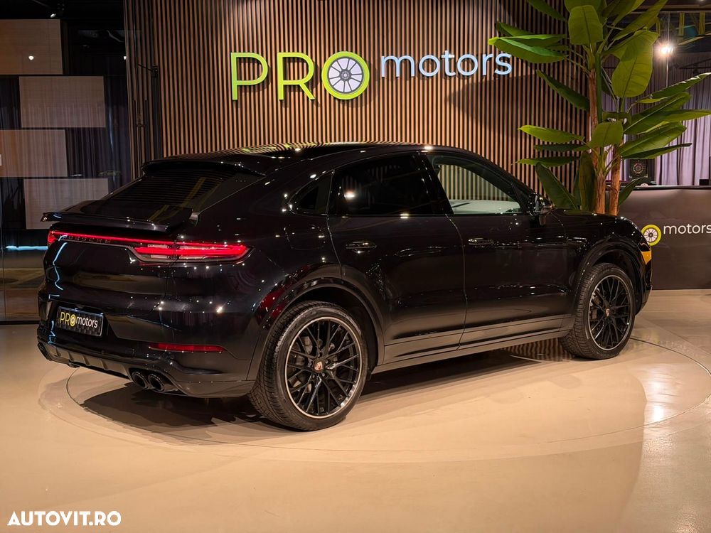 Porsche Cayenne Coupe - 12