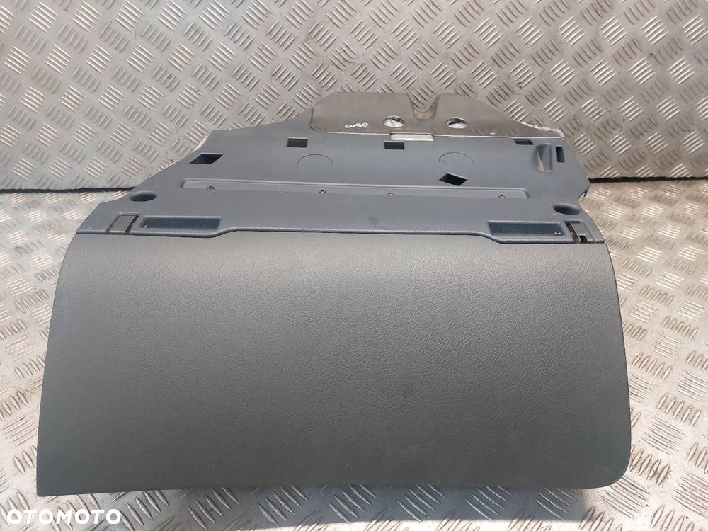 SCHOWEK PASAŻERA AUDI A6 C6 4F1857035 - 1