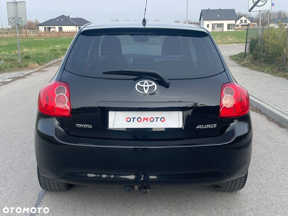 Toyota Auris 1.6 VVT-i Team - 22