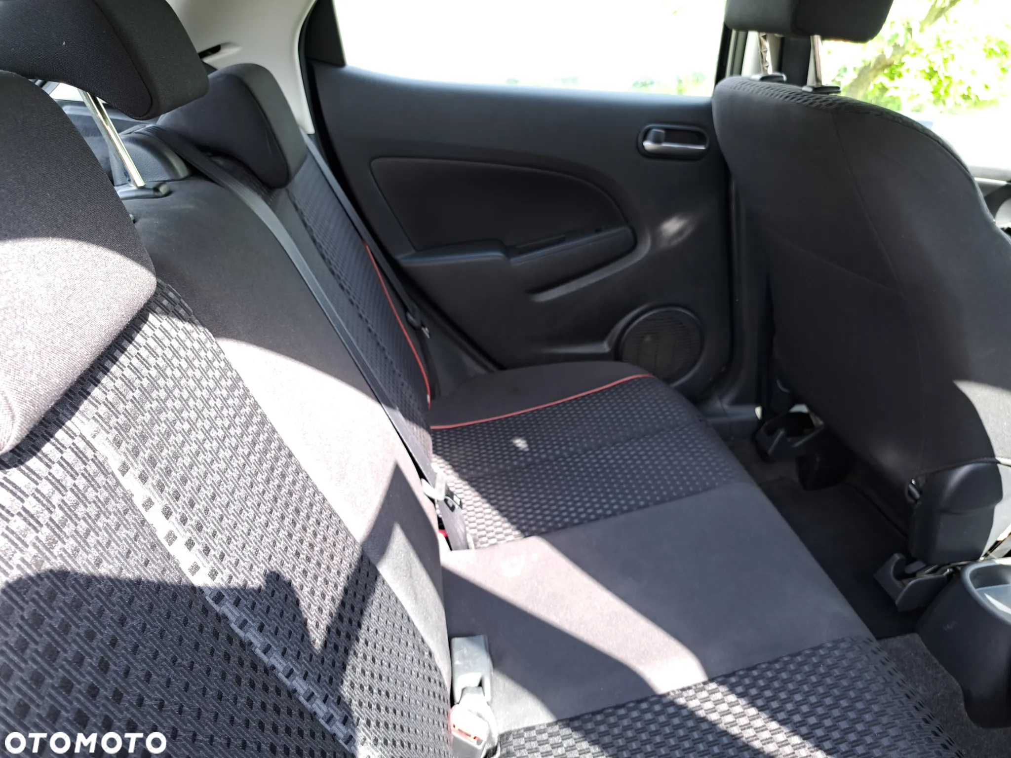Mazda 2 1.3 MZR Edition - 12