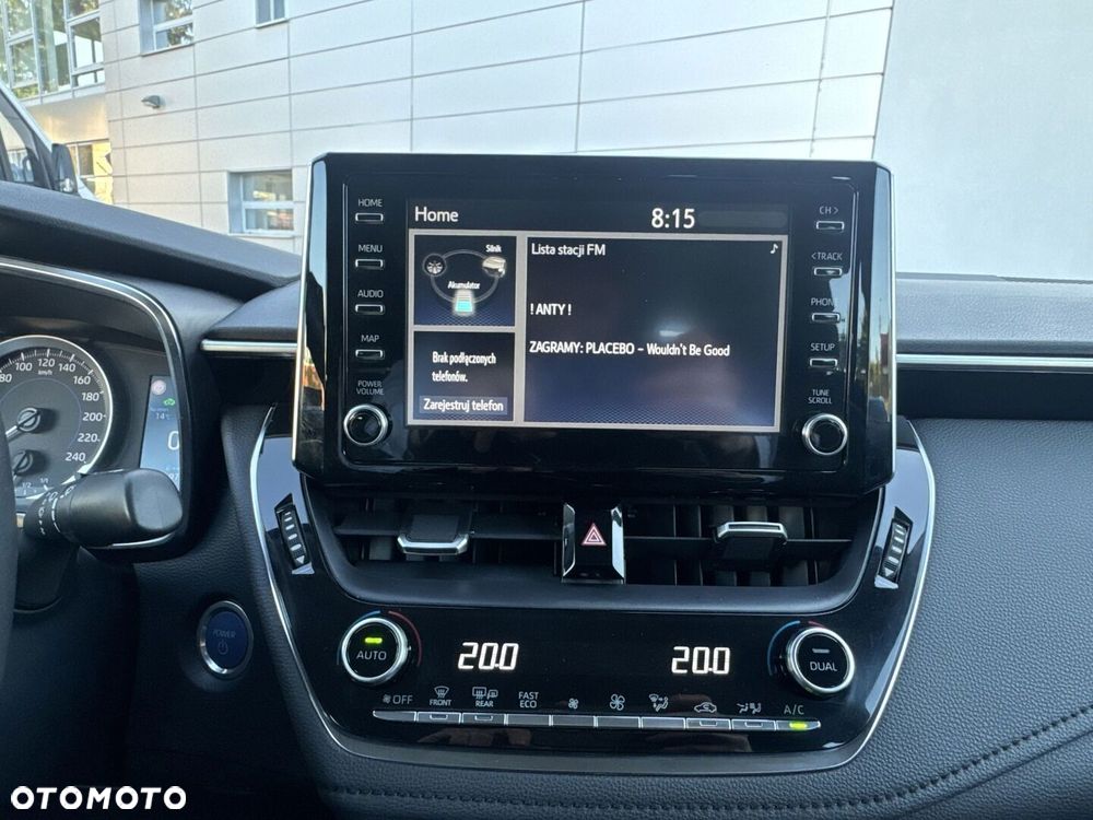 Toyota Corolla 1.8 Hybrid Comfort - 23