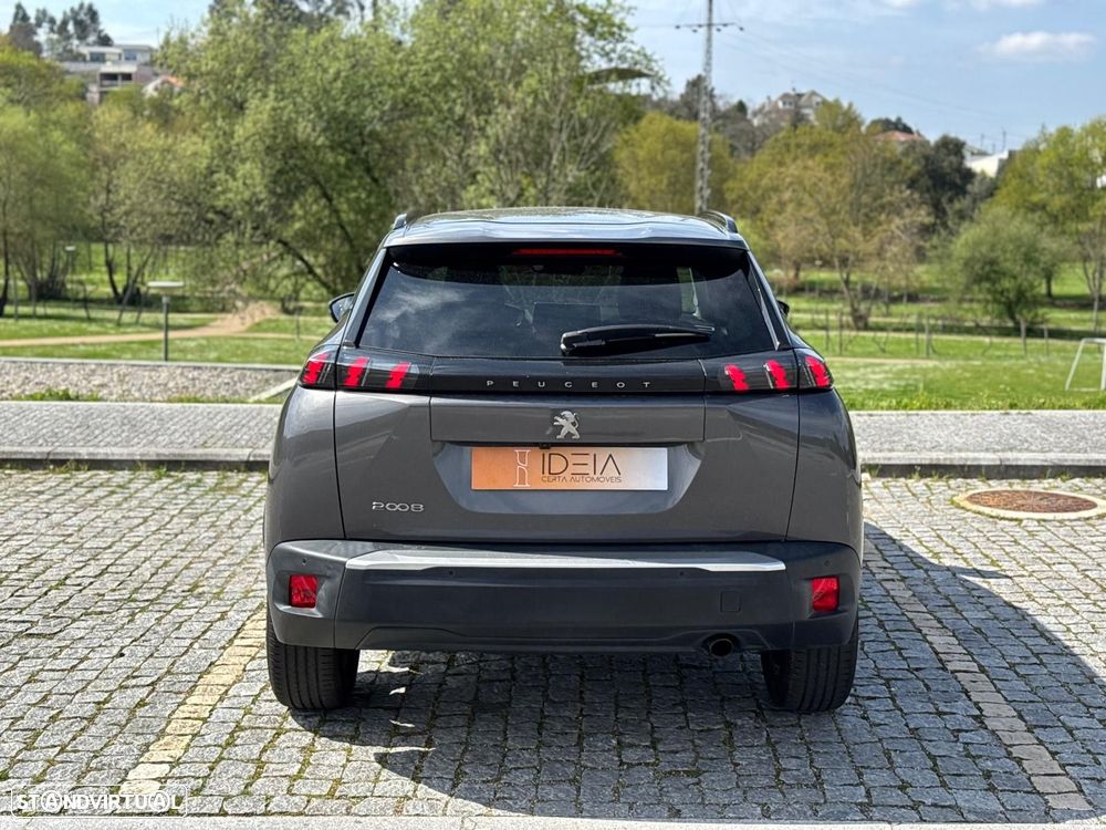 Peugeot 2008 - 5