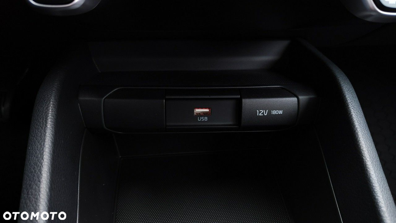 Kia Stonic - 19