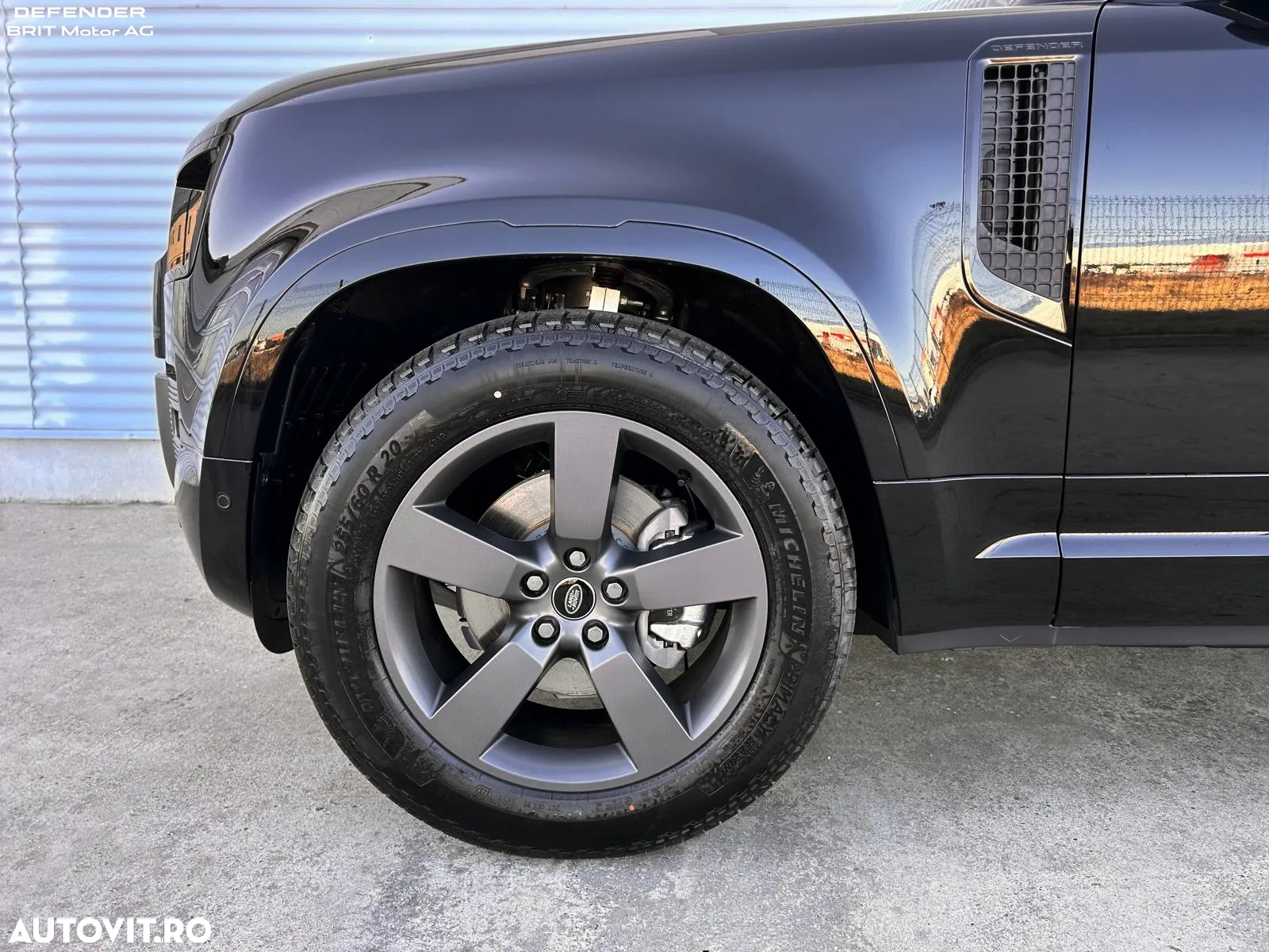 Land Rover Defender 90 3.0D 250 MHEV X-Dynamic HSE - 4