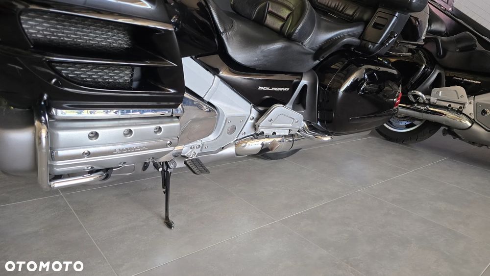 Honda GL - 10
