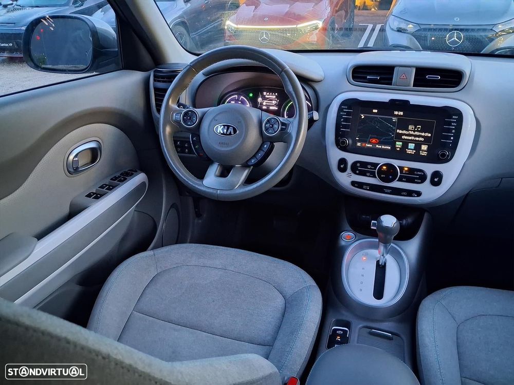 Kia e-Soul EV - 16