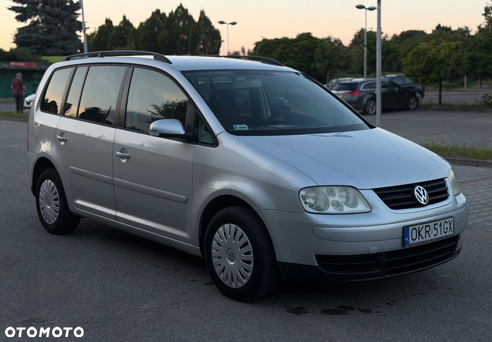Volkswagen Touran - 9