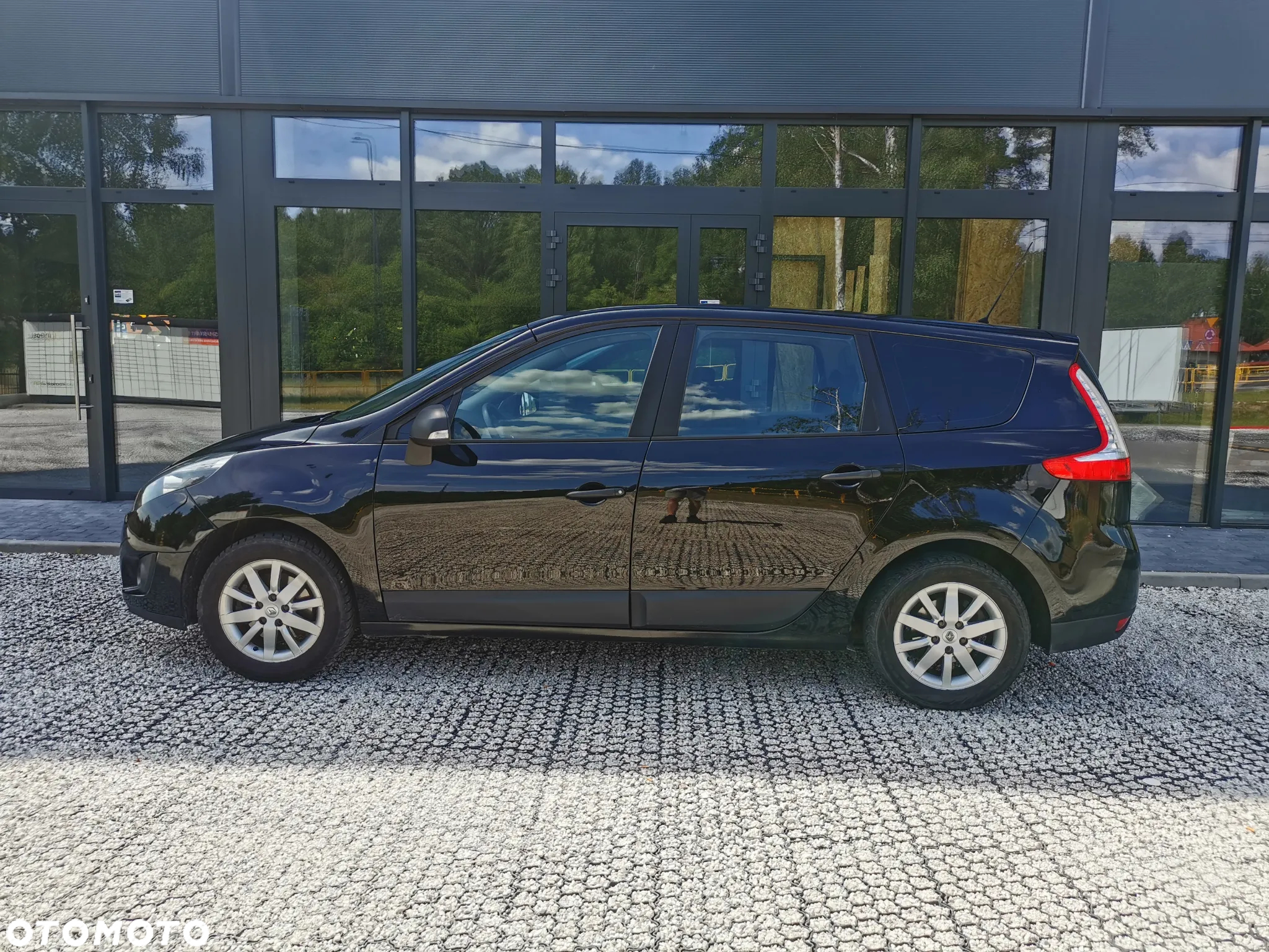 Renault Grand Scenic - 2