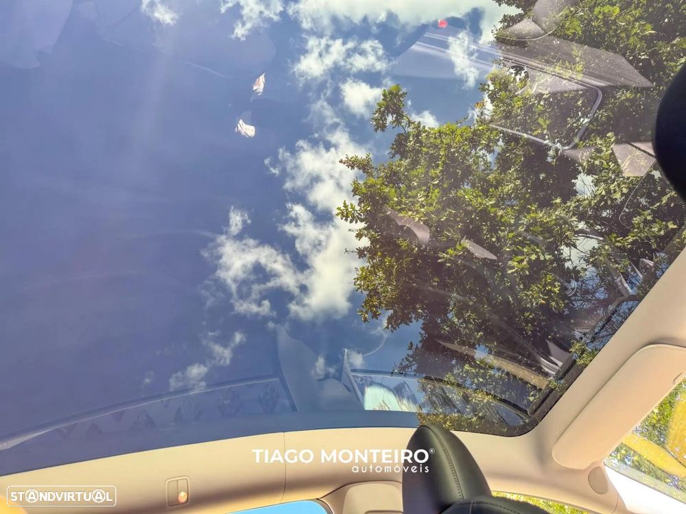 Tesla Model Y Tração Traseira - 43