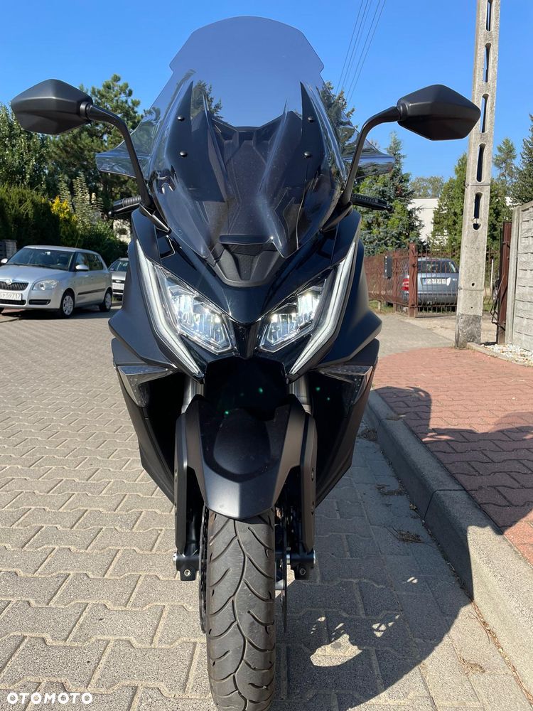 Kymco AK 550 - 6