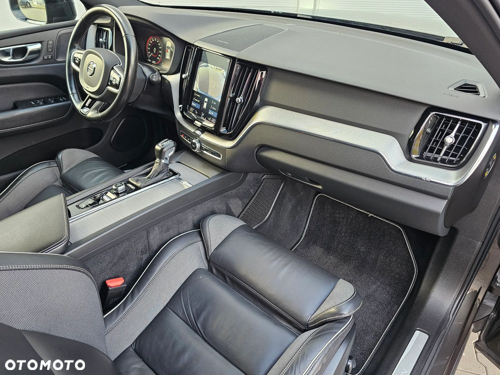 Volvo XC 60 D4 Geartronic RDesign - 30