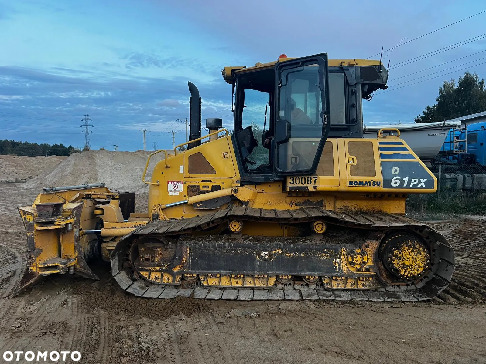 Komatsu D61PX-23 - 4