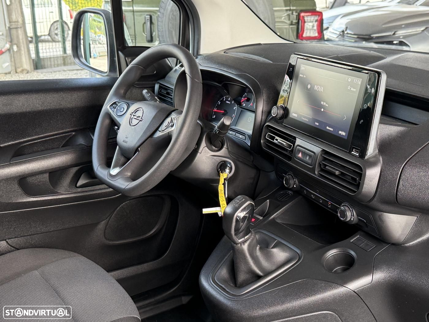 Opel Combo 1.5 CDTI IVA Dedutivel 3 Lug. Ecrã - 31