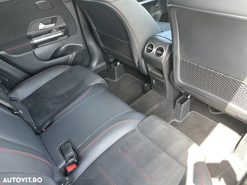 Mercedes-Benz GLA AMG 35 4MATIC AMG Speedshift DCT 8G - 29