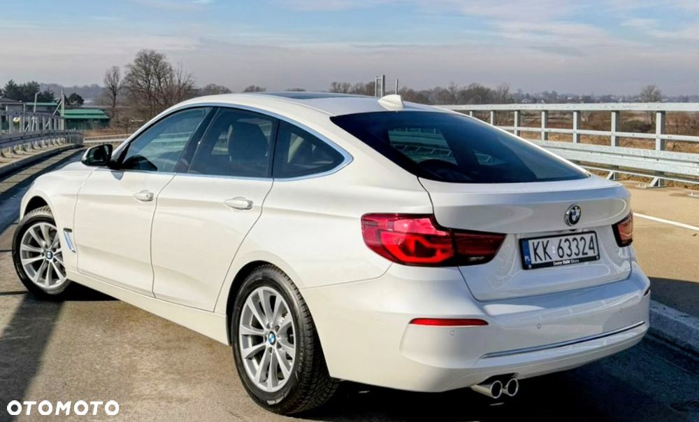 BMW Seria 3 320d Luxury Line - 2