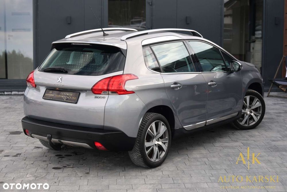 Peugeot 2008 - 8