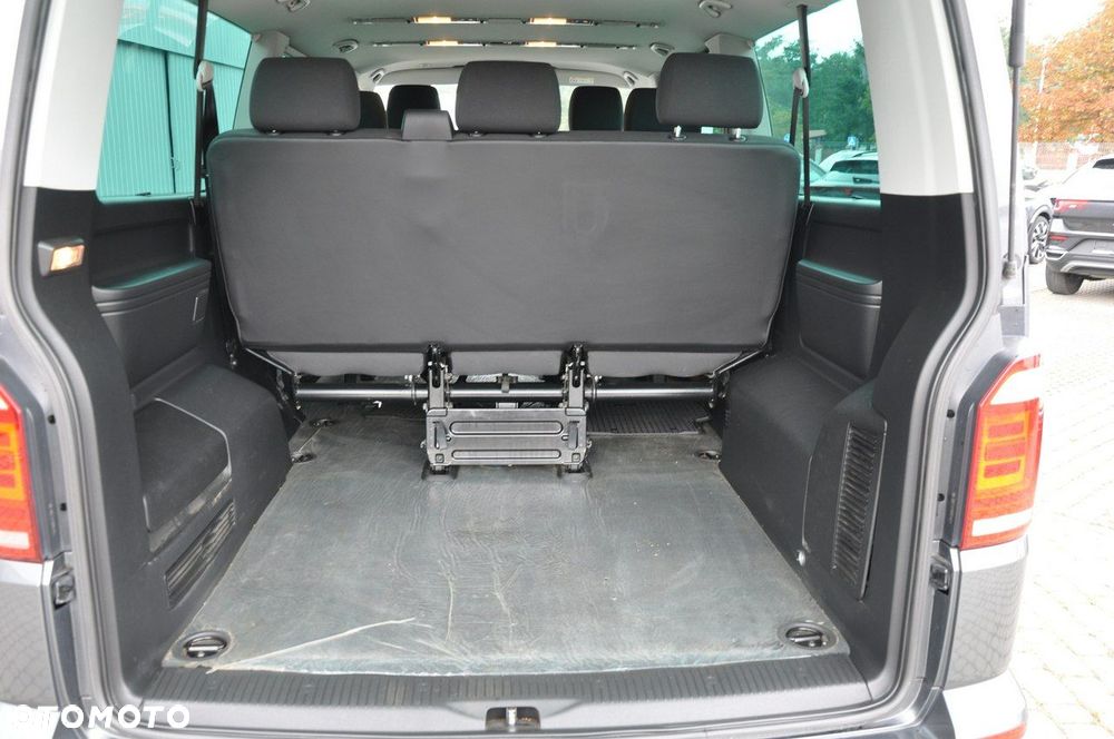 Volkswagen Caravelle - 25