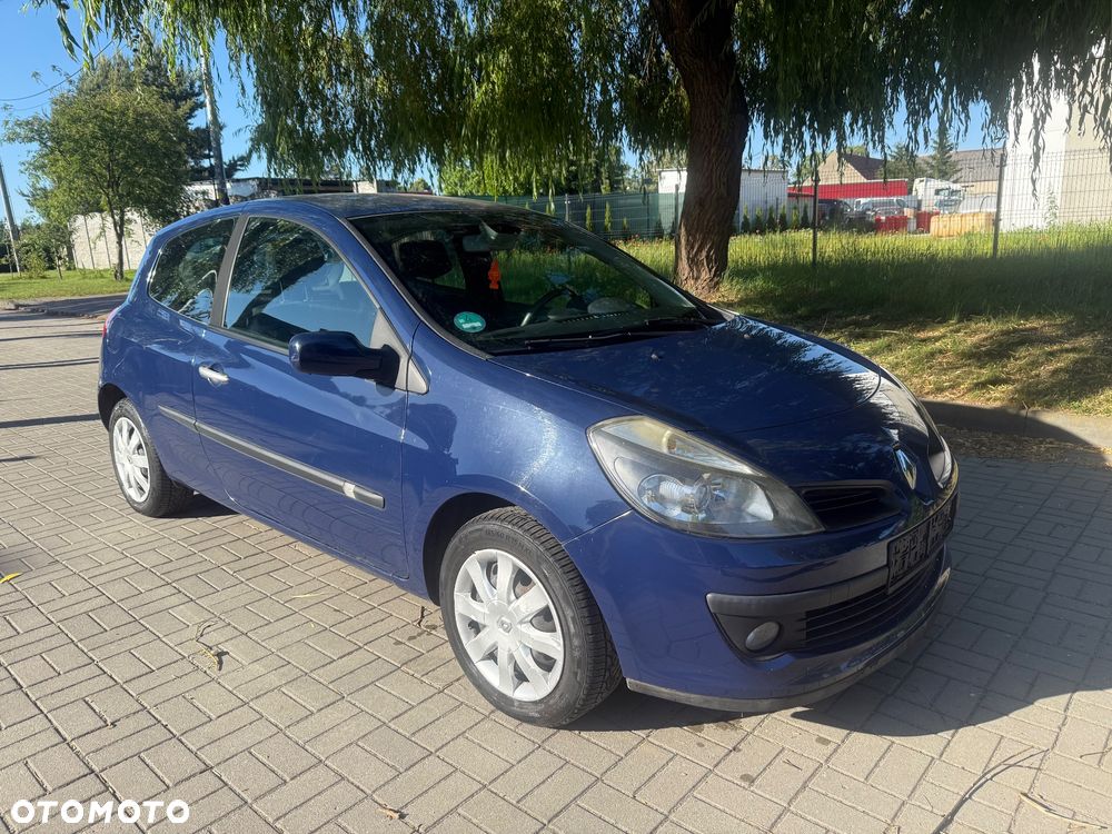Renault Clio 1.6i 16V - 2