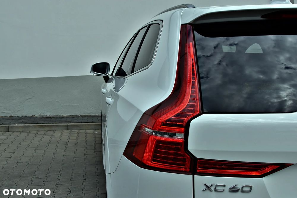 Volvo XC 60 D4 R-Design - 13