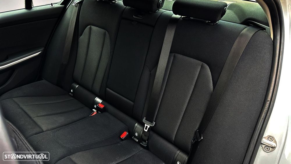 BMW 330 e Auto - 14
