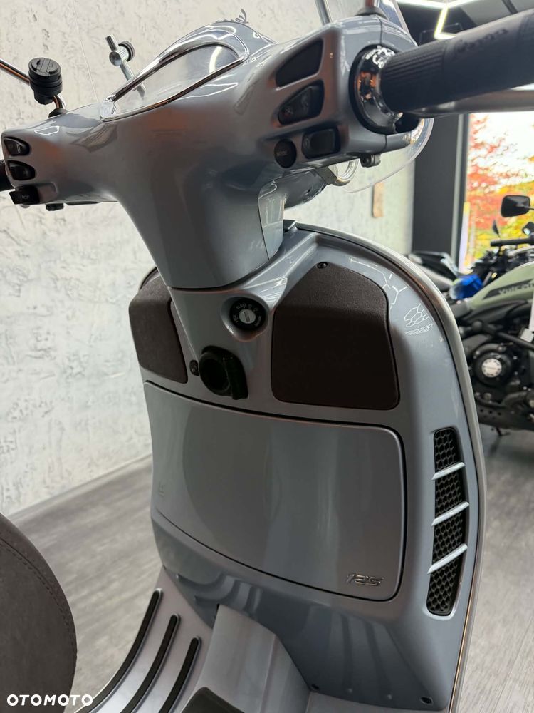 Vespa GTS - 22