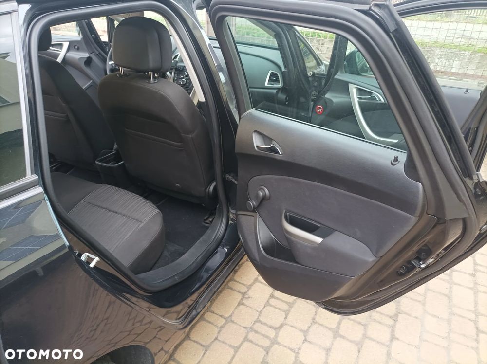 Opel Astra 1.4 Turbo Sports Tourer - 17