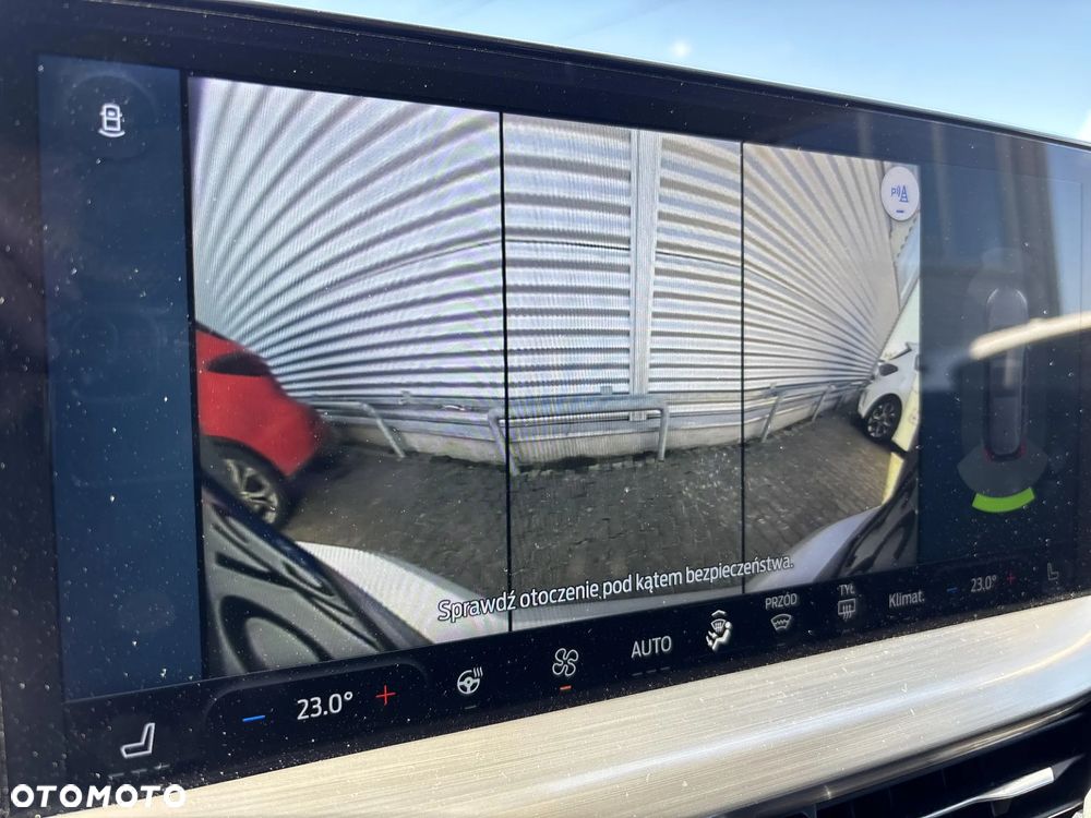 Ford Focus 1.0 EcoBoost Titanium Design - 40