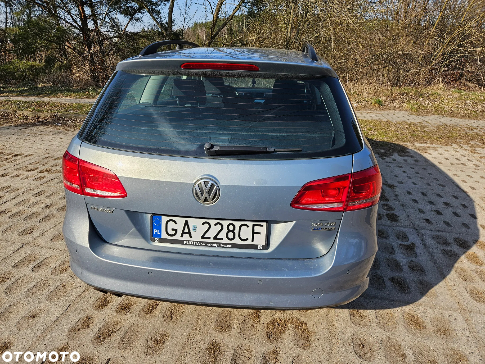 Volkswagen Passat - 2