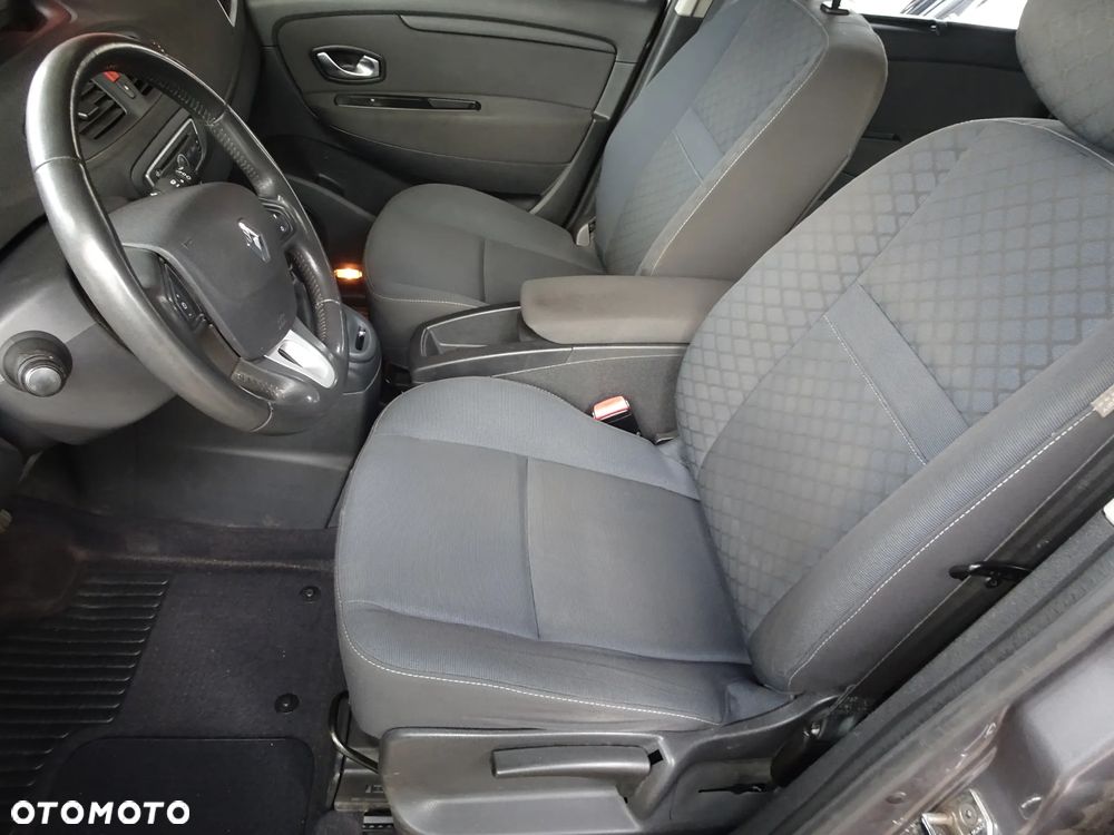 Renault Scenic - 11