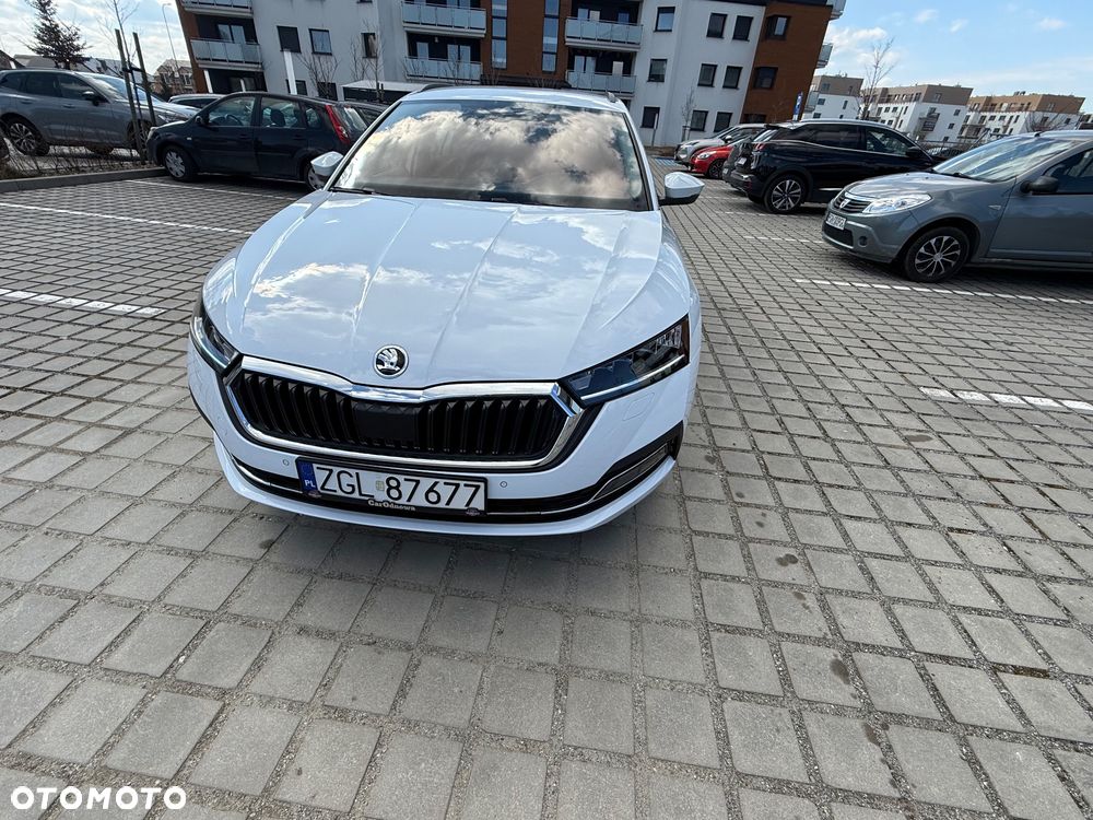 Skoda Octavia 2.0 TDI Ambition DSG - 2