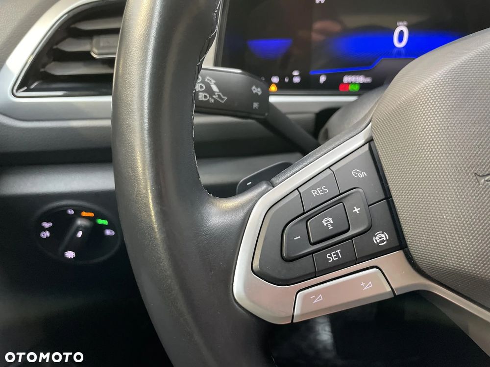 Volkswagen T-Roc 1.5 TSI Life DSG - 24