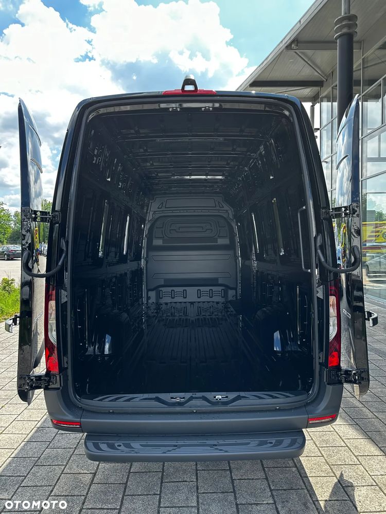 Mercedes-Benz Sprinter - 28